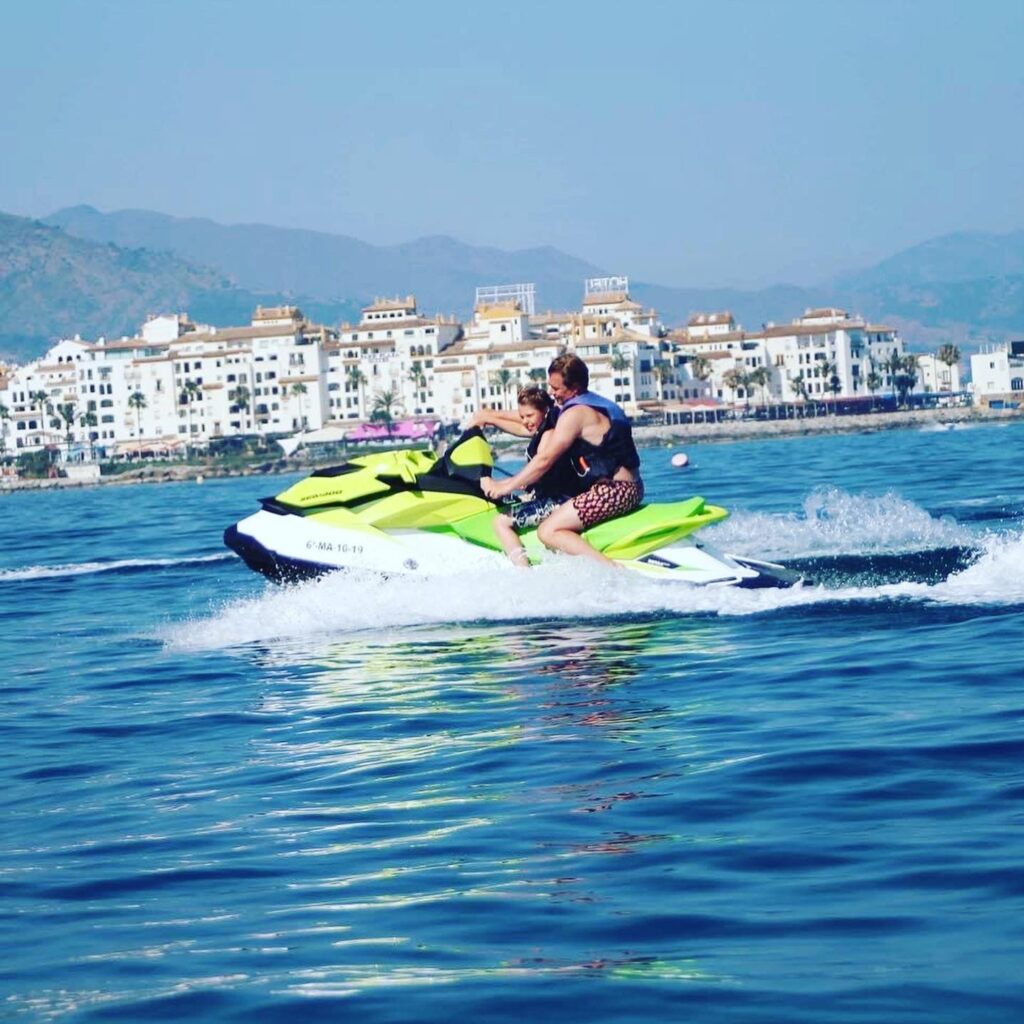 Hollywood Watersports PuertoBanus